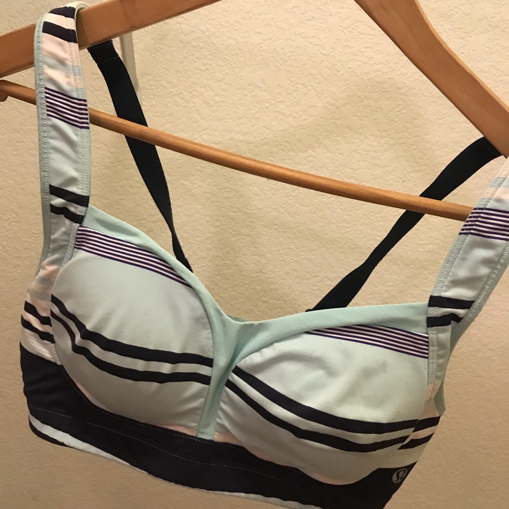 Lulu Lemon Sports Bra